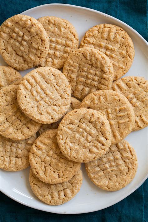 3-Ingredient Peanut Butter Cookies {Flourless} - Cooking Classy