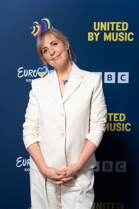 Mel Giedroyc appears as ‘butter-churning Polish milkmaid’ in Eurovision ...