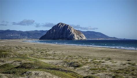 Morro Rock Beach | Morro Rock is a 177m volcanic plug, just … | Flickr