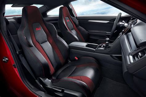 Take a Look Inside the 2020 Honda Civic Si Interior