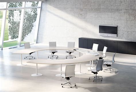 Large round meeting room table. www.spaceist.co.uk | Meeting room table ...