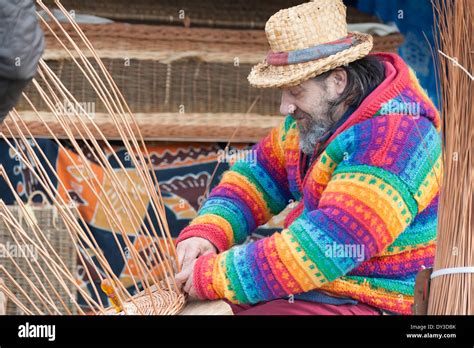 Weaving basket men hi-res stock photography and images - Alamy