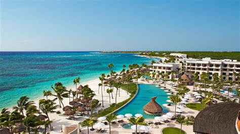 Luxury Romantic Getaway in Mexico | Secrets Akumal Riviera Maya Part of ...