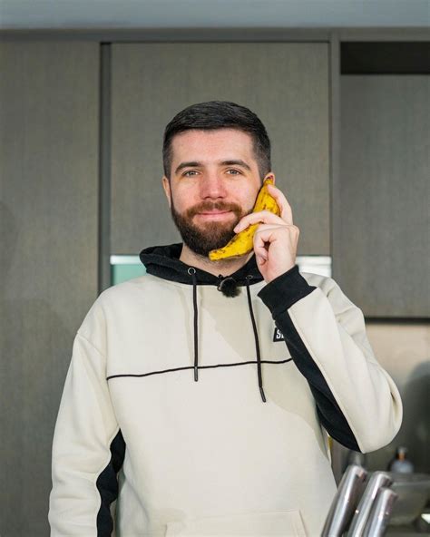 𝙅𝙊𝙎𝙃 𝙕𝙀𝙍𝙆𝙀𝙍 on Instagram: “Plantain Phone 📞” | Sidemen members, Josh ...