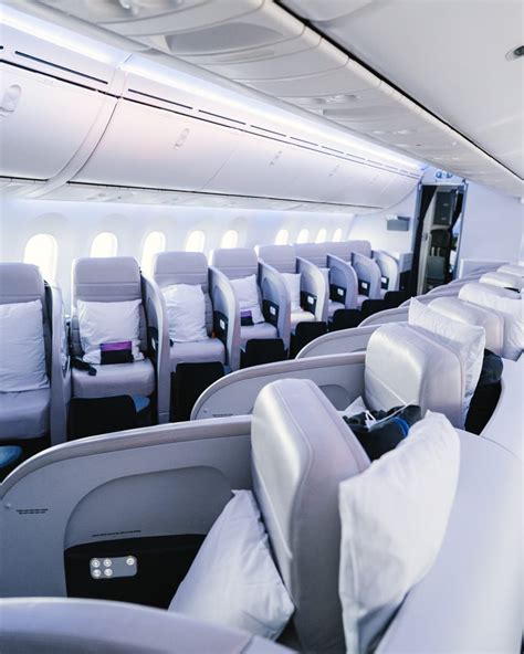 Air New Zealand Boeing 787 Business Class Review - Auckland To Perth ...