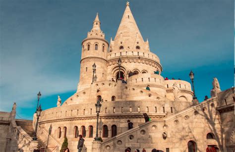 Discover the sights of Budapest’s Castle District