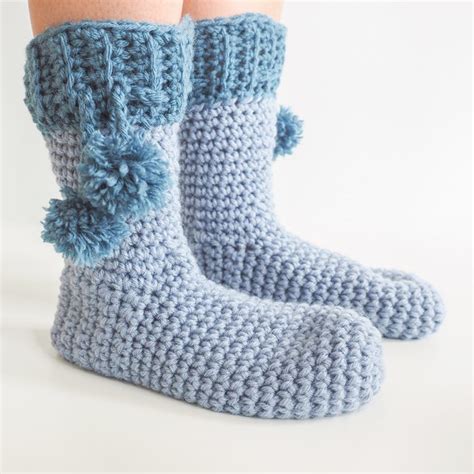 Pom Pom Slipper Socks Crochet Pattern – Crochet