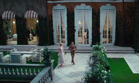 The Beautiful Sets in Baz Luhrmann's "Great Gatsby" | Gatsby house ...