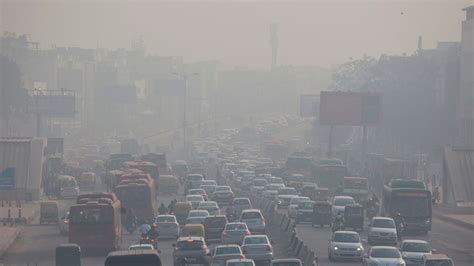 New Delhi: Pollution reaches 'unbearable' levels in India's capital ...