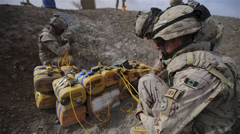 Scientists find signs of brain disease in soldiers exposed to IED ...