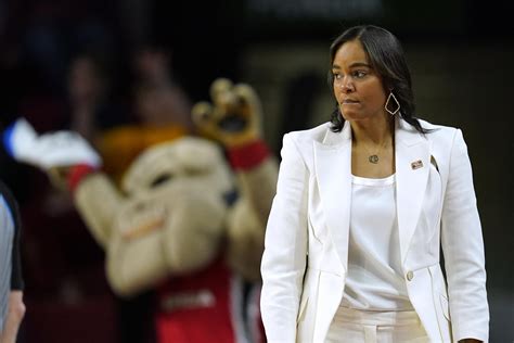 Joni Taylor leaves Georgia to replace Blair at Texas A&M | AP News