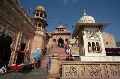 Radha Rani Temple - Barsana - Mathura - India | India architecture ...