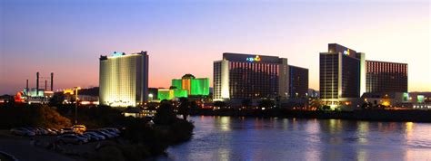 Resorts of Laughlin, Nevada Along Colorado River | Laughlin … | Flickr