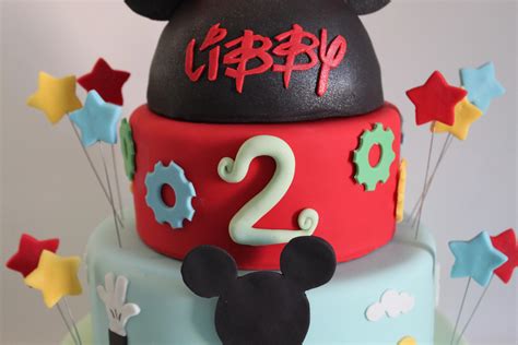 Minnie Mouse Clubhouse Cake | Lil' Miss Cakes