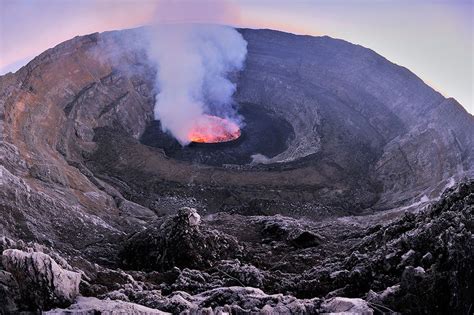 Photographic Moment: Nyiragongo - volcano in the Virunga mountains of ...