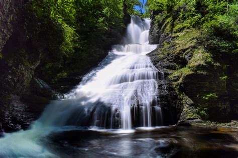 7 Gorgeous Poconos Waterfalls You Need to See