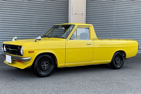 1990 Nissan Sunny Truck | Toprank Importers