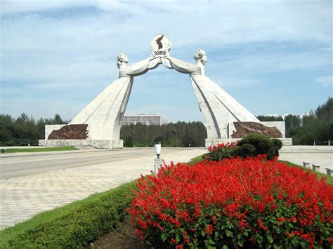 Reunification Arch, Pyongyang | The Reunification Arch outsi… | Flickr