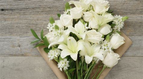 Most Popular Flowers to Express Sympathy | Bouqs Blog