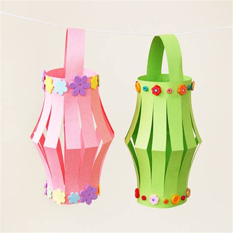 Paper Lanterns | Kids' Crafts | Fun Craft Ideas | FirstPalette.com