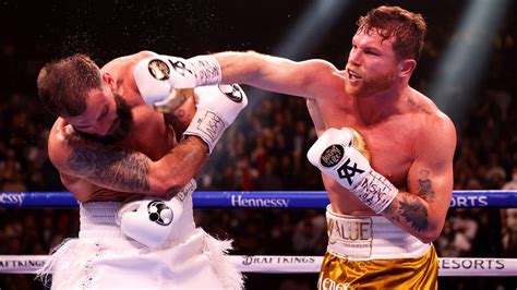 Canelo Alvarez vs. Caleb Plant results, highlights: Alvarez becomes ...