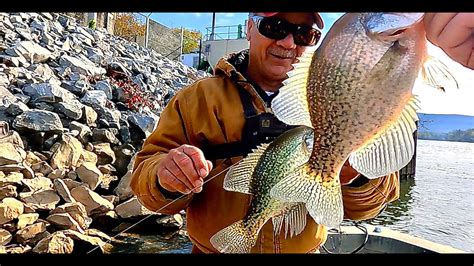 CRAPPIE FISHING with RICHARD GENE THE FISHING MACHINE ! ! ! - YouTube