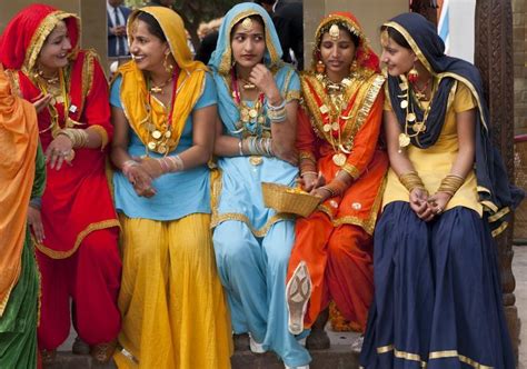 What makes the different types of traditional Indian clothing unique ...