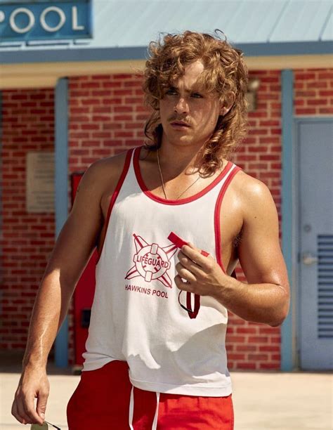 Billy Hargrove, lifeguard (S03E01) | Stranger things, Stranger things ...