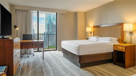 Downtown Miami Hotel Photos & Reviews | Hyatt Regency Miami