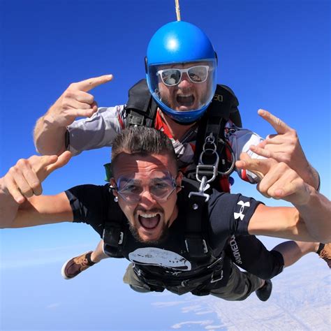 Skydive Dubai over The Palm with Photos & Video