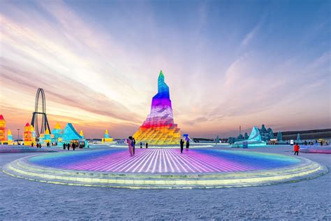 Icy beauty: Harbin Ice and Snow World in China | Daily Sabah