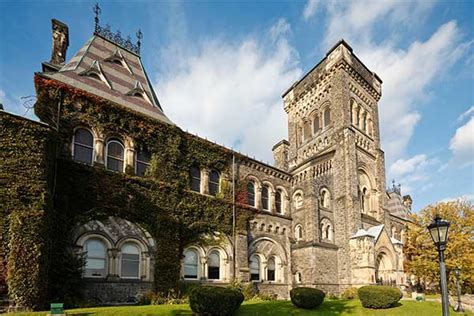 10 Top MBA Colleges in Canada 2023: Ranking & Fees