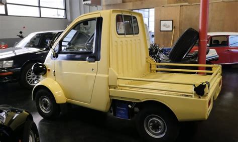 1996 Daihatsu Midget II - yellow | AdamsGarage - SODO-MOTO