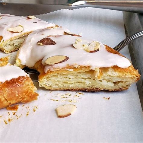 Almond Kringle — Cakewalker in 2021 | Almond kringle recipe, Breakfast ...