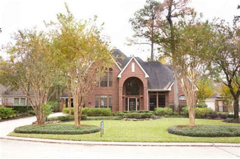 Homes in the Woodlands