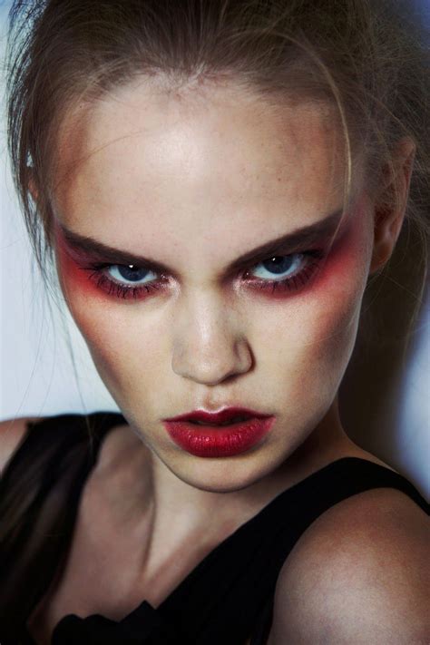 Red makeup, Red makeup looks, Red queen makeup