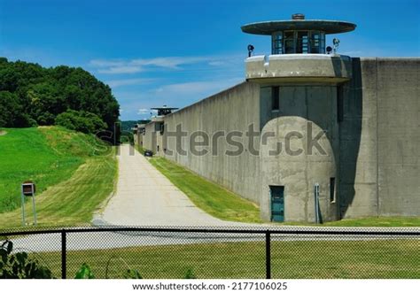 4 Green Haven Correctional Images, Stock Photos & Vectors | Shutterstock