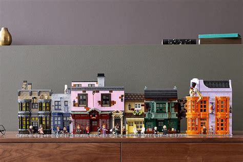 The LEGO® HARRY POTTER™ DIAGON ALLEY is here! - ELMENS