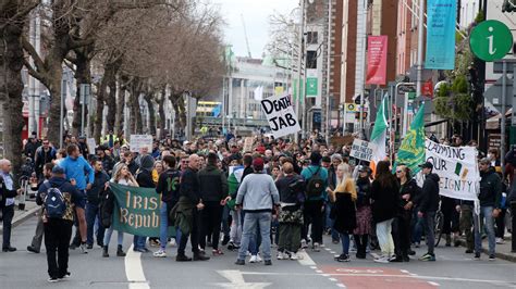 11 arrested over Covid breaches at Dublin protest