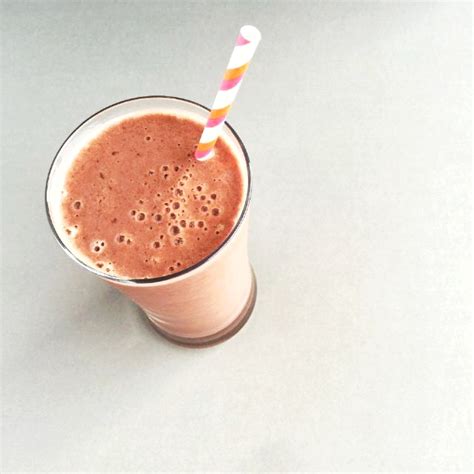 Chocolate and Tart Cherry Smoothie - Veg Girl RD