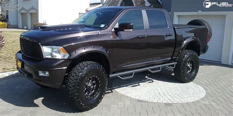 Dodge Ram 1500 Revolver - D525 Gallery - Fuel Off-Road Wheels