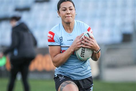 All eyes on the NRLW Sharks | St George & Sutherland Shire Leader | St ...