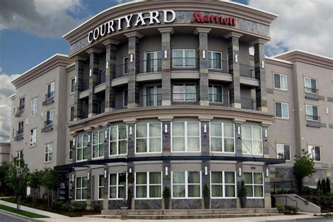 Hotel Kirkland | Courtyard Hotel Kirkland Photo Gallery