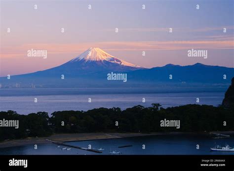 Mt Fuji Sunrise Stock Photo - Alamy