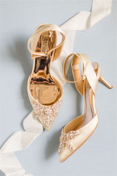 Ivory and Gold Wedding Shoes | Gold wedding shoes, Badgley mischka ...