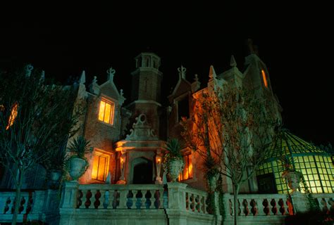 Disney's Haunted Mansion Wallpaper - WallpaperSafari