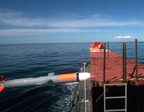 US Navy, Raytheon demonstrate moving target capability for Tomahawk ...