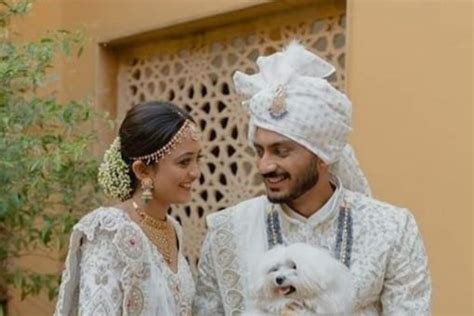 Know All About Axar Patel's Wife Meha - News18