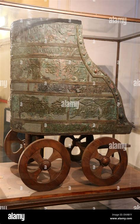 Chariot wheel ancient hi-res stock photography and images - Alamy