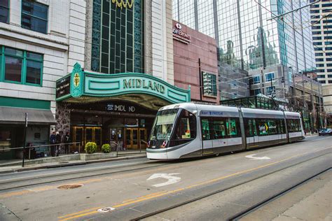 Streetcar desire: How Kansas City is making its free downtown streetcar ...